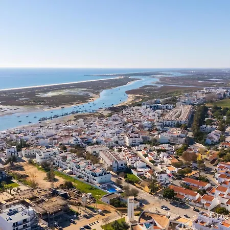 Cozy 2 Bdr Flat In W/ Pool By Lovelystay